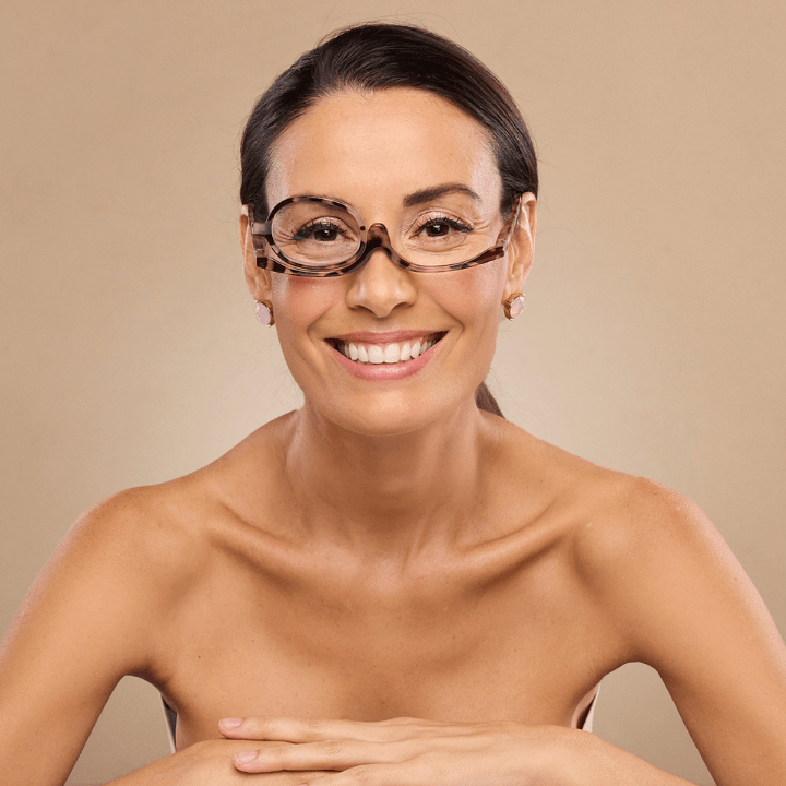 5 Tips to Apply Makeup When Wearing Glasses